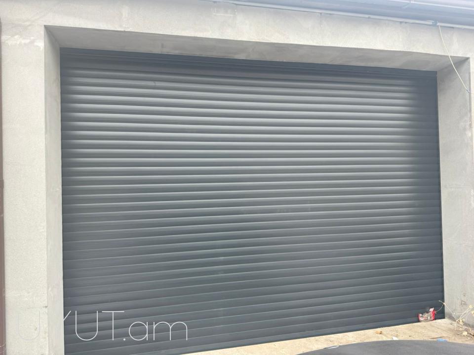 Շերտավոր դարպասներ զալյուզներով - FARMPLAST LLC
