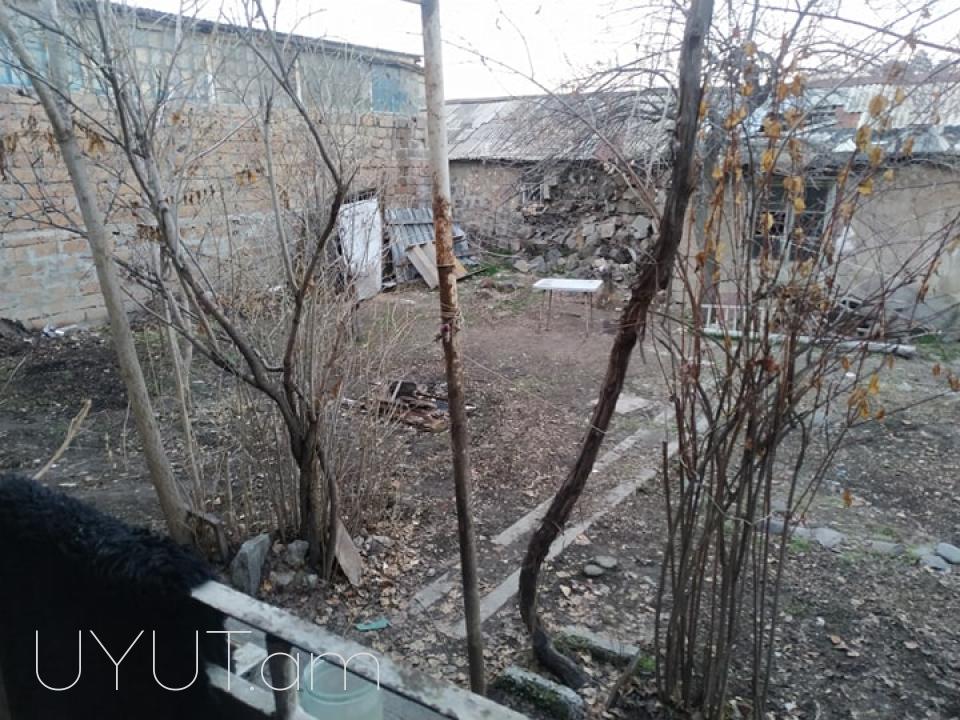 Հողատարածք   Շենգավիթում,  Մայիսի  9  փողոցում