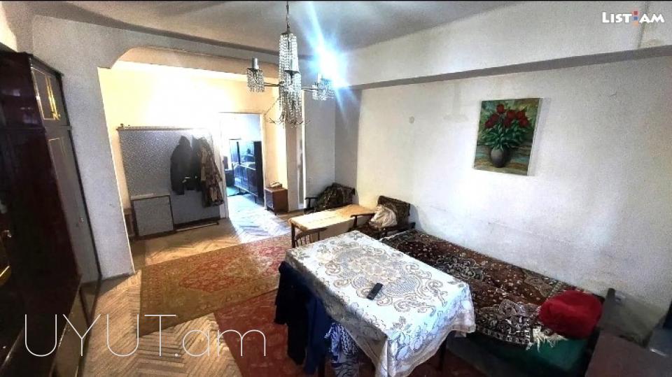 Նար Դոս փողոց 1 շենք ԵՐԵՎԱՆԻ ԱԼՐԱՂԱՑ ի մոտ Սիլաչի Փեթակ, Սուրմալու, Տաշիր, Ռոսիա Մոլլ, Երևան Մոլլ առևտրի կենտրոնների մոտ բնակարանը վերանորոգման կարիք ունի