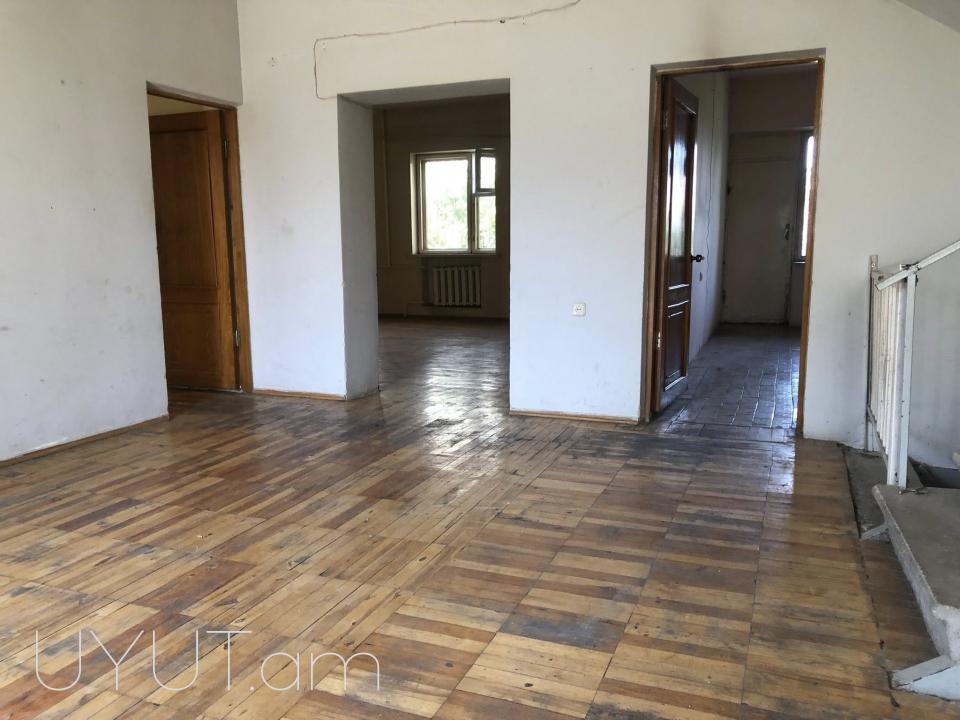 ՎԱՃԱՌՎՈՒՄ Է 2 ՀԱՐԿԱՆԻ ԱՌԱՆՁՆԱՏՈՒՆ ԱԲՈՎՅԱՆՈՒՄ (ՄԱՆՍԱՐԴԻ ՀՆԱՐԱՎՈՒԹՅԱՄԲ) (7րդ միկրոշրջան) 1 թաղ ընդհանուր մակերեսը
