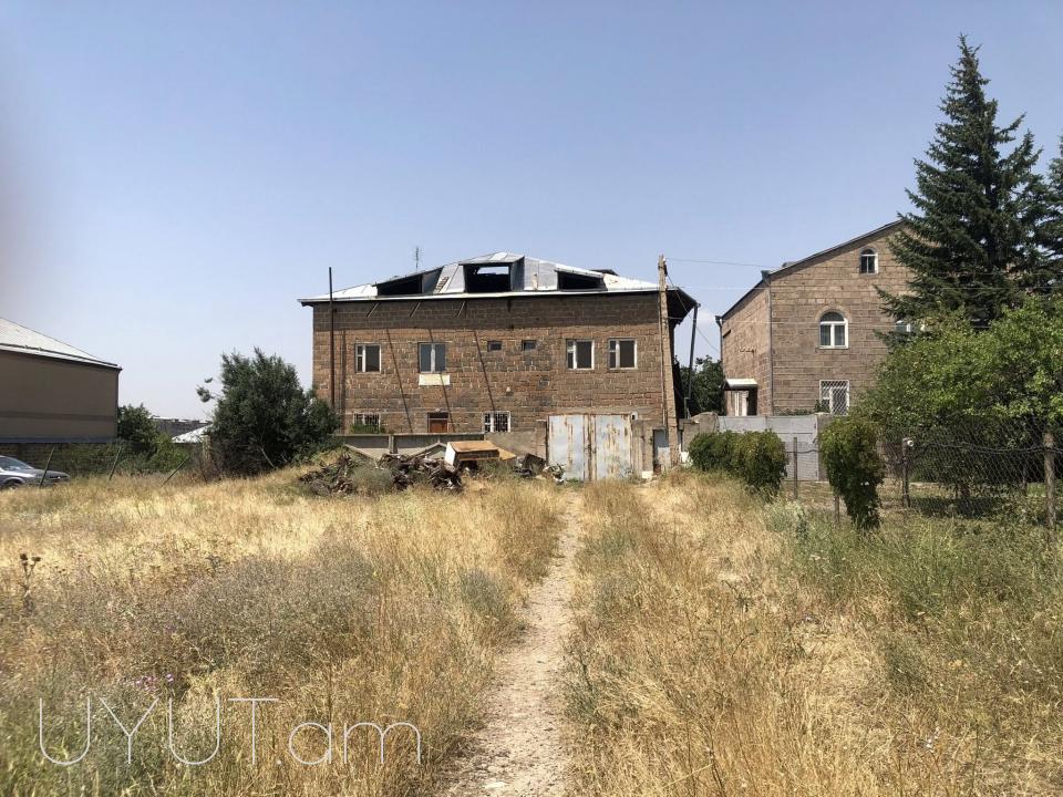 ՎԱՃԱՌՎՈՒՄ Է 2 ՀԱՐԿԱՆԻ ԱՌԱՆՁՆԱՏՈՒՆ ԱԲՈՎՅԱՆՈՒՄ (ՄԱՆՍԱՐԴԻ ՀՆԱՐԱՎՈՒԹՅԱՄԲ) (7րդ միկրոշրջան) 1 թաղ ընդհանուր մակերեսը