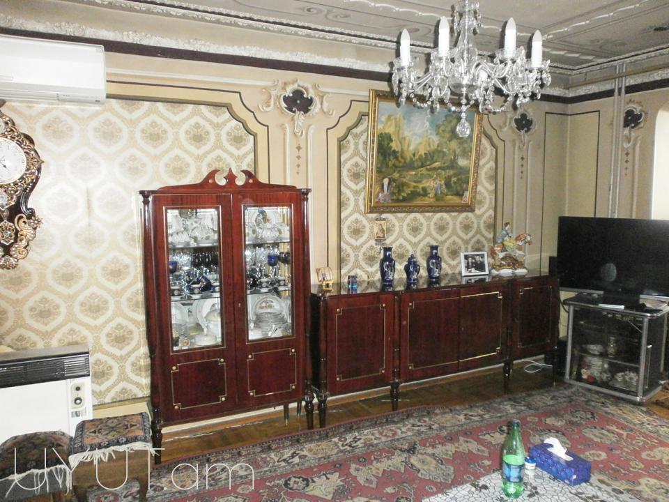 Ֆրունզեի փողոց (Գ Նժդեհ) 4 սենյակ կոդ 4035