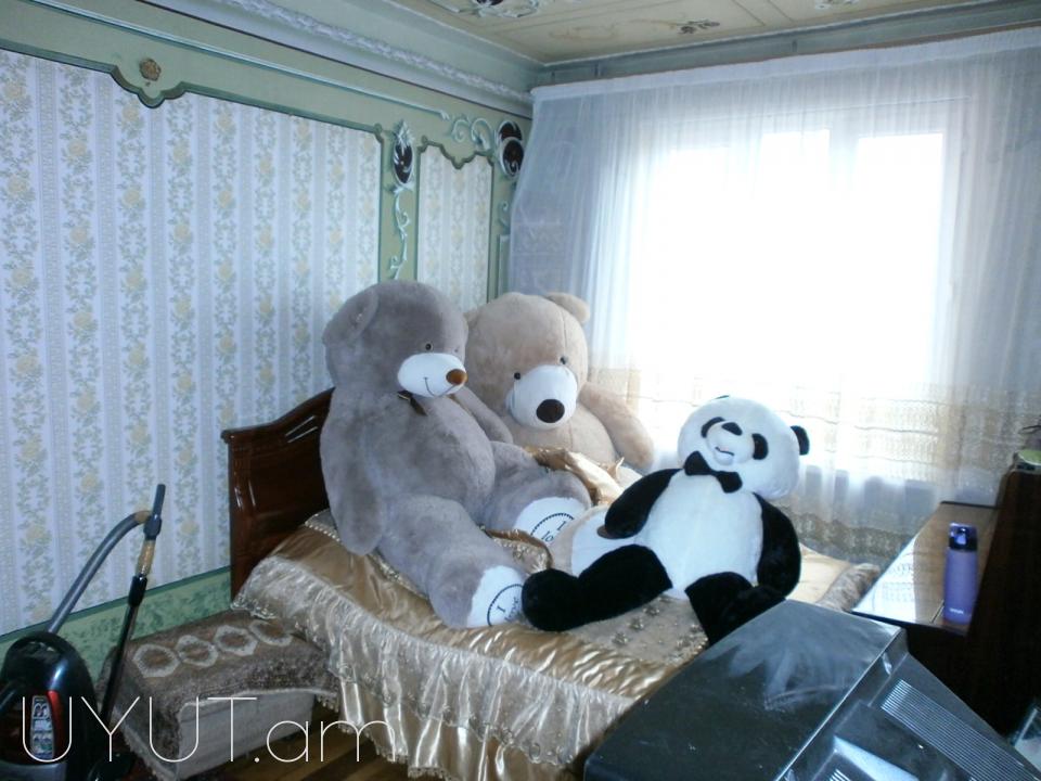 Ֆրունզեի փողոց (Գ Նժդեհ) 4 սենյակ կոդ 4035