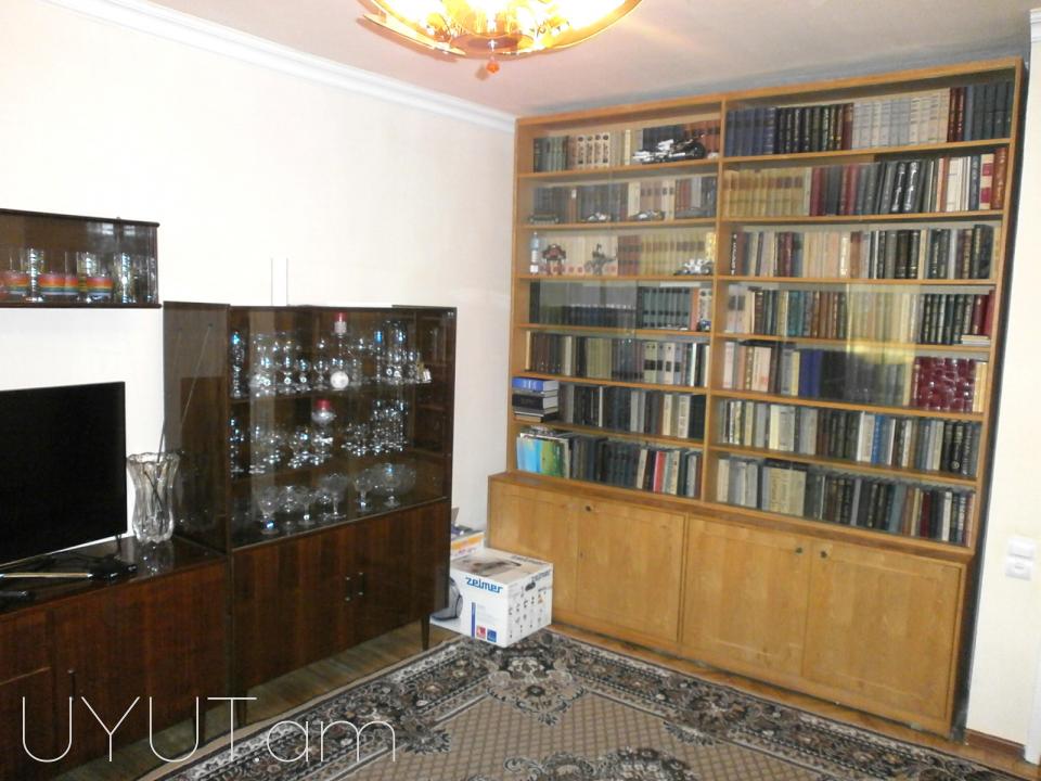 Նոր-Նորքի 5-րդ զանգված (Եկեղեցու հարևանությամբ) 4 սենյակ կոդ 4037