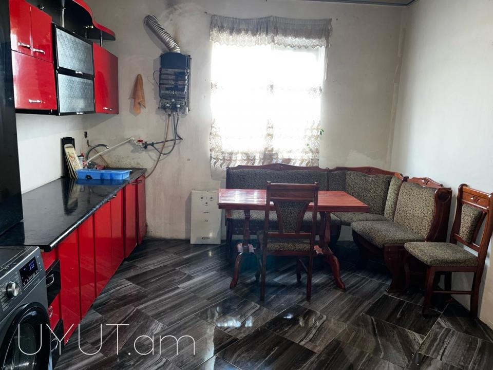 Վաճառվում է շտապ: