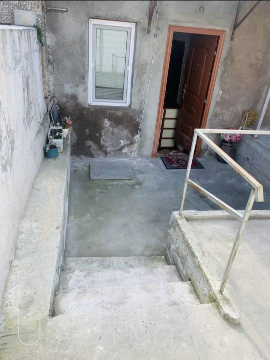 Տրվում է վարձով սեփական տուն 