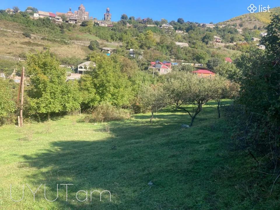 Լոռու մարզի ՀԱՂՊԱՏ գյուղում ՎԱՃԱՌՎՈՒՄ է 2200 ք․մ․ հողամաս
