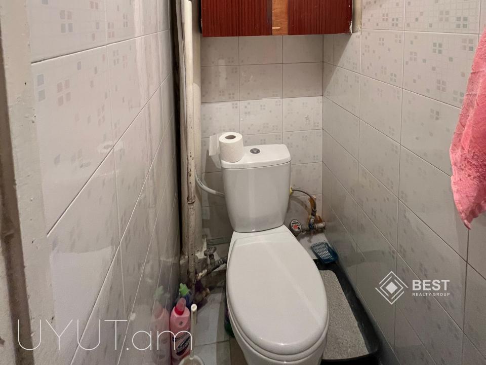 3 Սենյականոց Բնակարան Քարե Շենքում