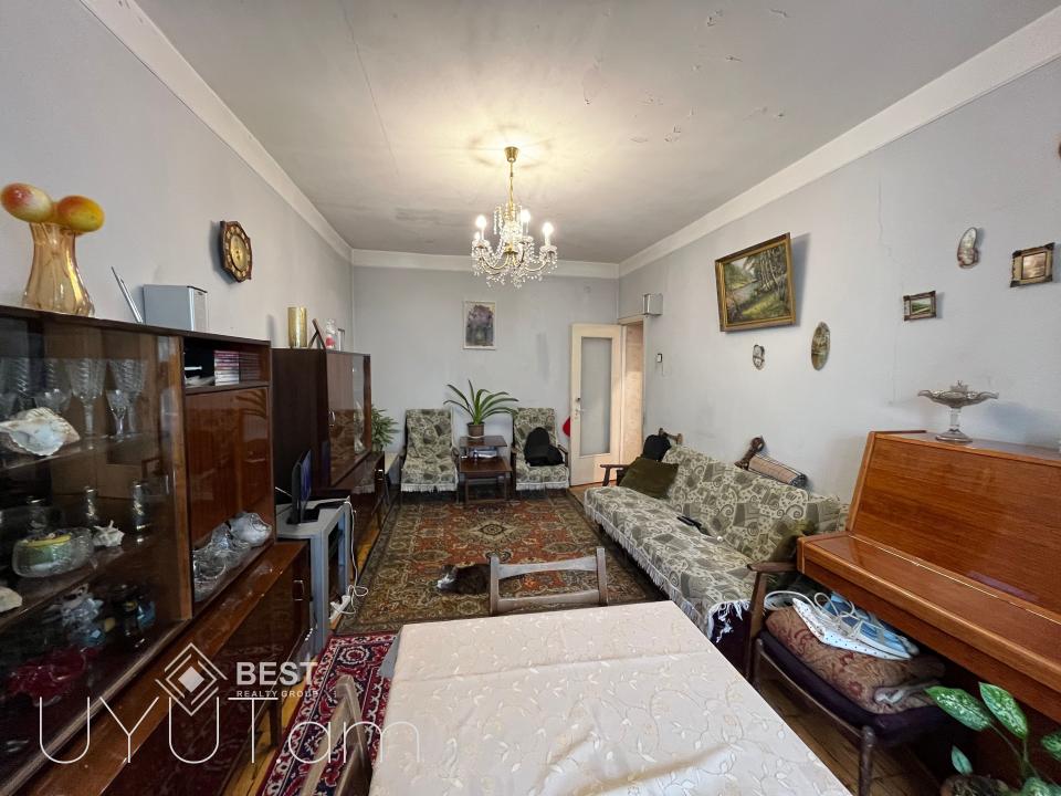 3 Սենյականոց Բնակարան Քարե Շենքում