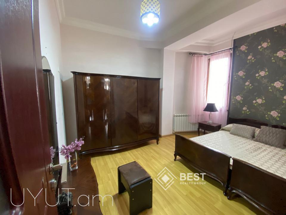 Արաբկիրում` Բարբյուսի փողոցում, նորակառույց շենքում, վաճառվում է 4 սենյականոց բնակարան