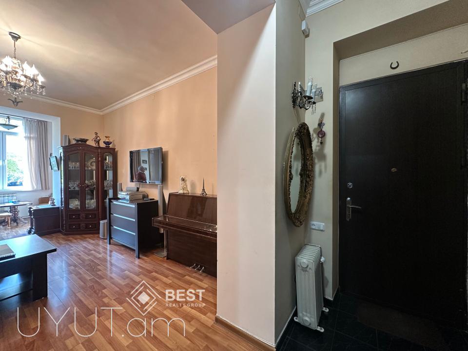 Կիևյան փողոցում, վարձով է տրվում լուսավոր և արևոտ բնակարան