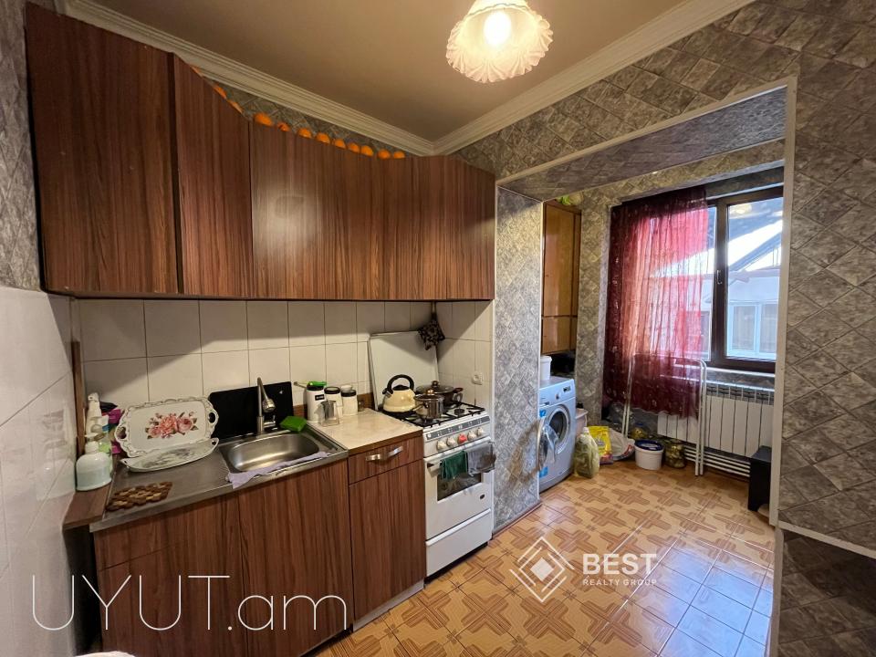 Էրեբունիում ՝ Մուրացան փողոցում վաճառվում է 2-ը դարձրած 3 սենյականոց բնակարան