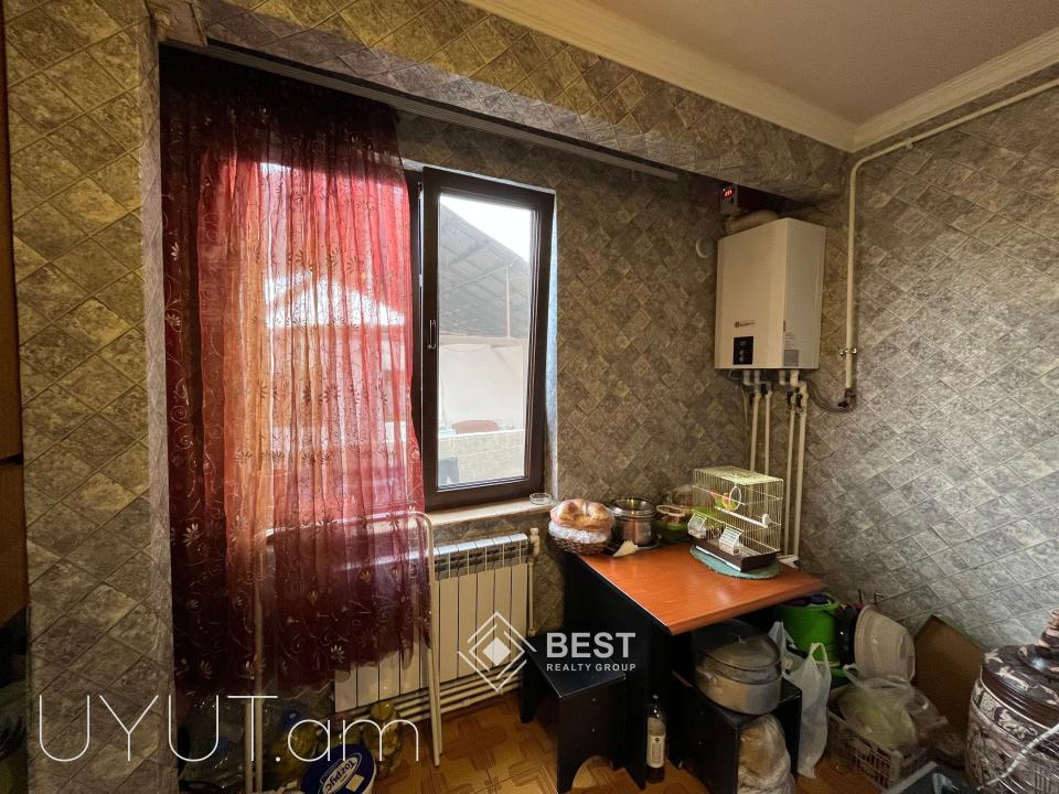 Էրեբունիում ՝ Մուրացան փողոցում վաճառվում է 2-ը դարձրած 3 սենյականոց բնակարան