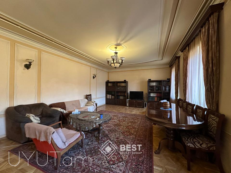 Առինջի լավագույն հատվածներից մեկում, վաճառվում է ընդարձակ առանձնատուն