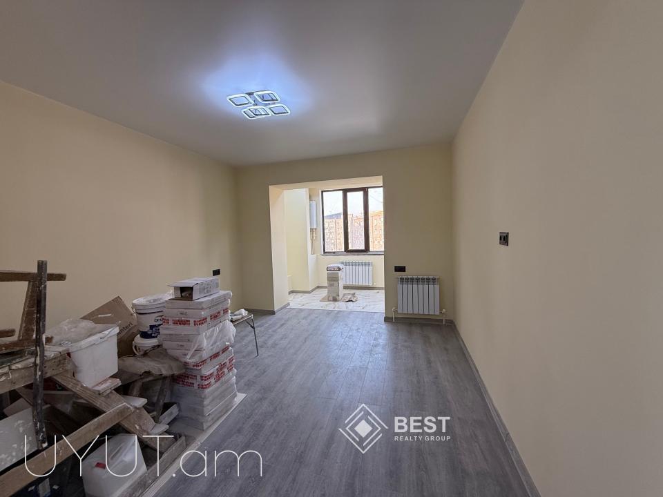 Զեյթունում Ահարոնյան փողոցում, քարե շենքում, վաճառվում է 2 սենյականոց բնակարան 