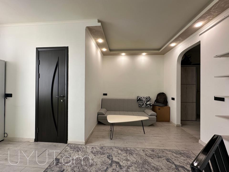 Աջափնյակում, վաճառվում է արևկողմ և լուսավոր բնակարան