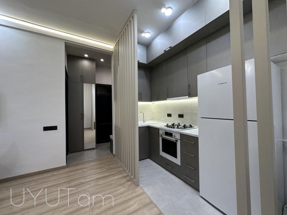 Դեմիրճյան փողոցում, վաճառվում է լուսավոր բնակարան