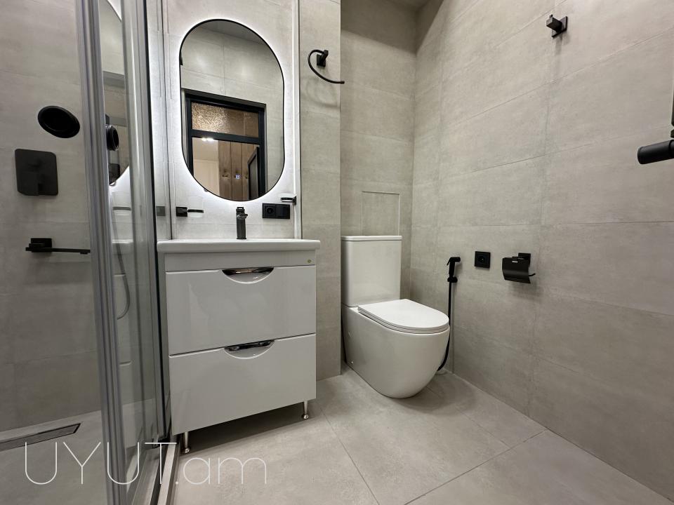 Դեմիրճյան փողոցում, վաճառվում է լուսավոր բնակարան