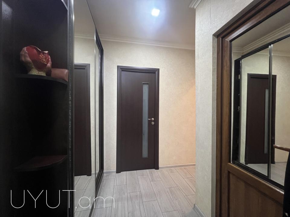 Ավանում ՝ Սայաթ-Նովա թաղամասում վաճառվում է 2 սենյակը ձևափոխված 3 սենյակի բնակարան