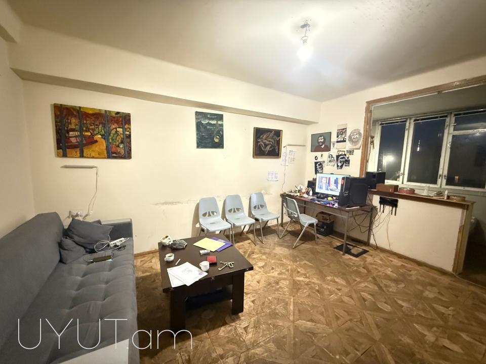 Աղբյուր Սերոբ փողոցում վաճառվում է 2 սենյականոց բնակարան