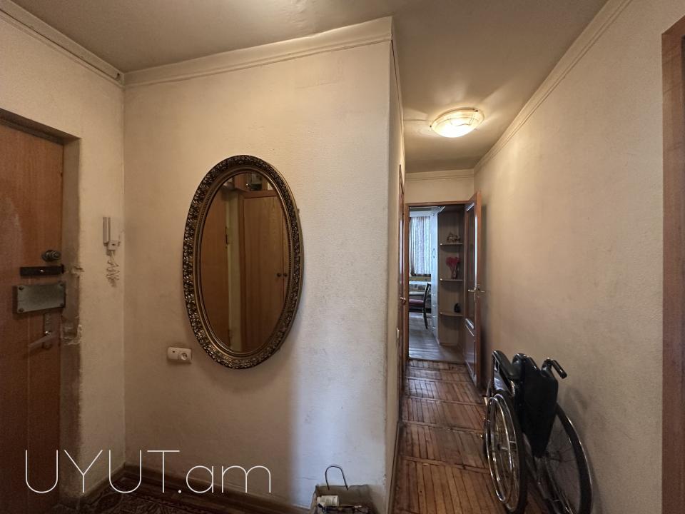 Տիգրան Մեծ Նար-Դոս խաչմերուկին կից, վաճառվում է ընդարձակ և լուսավոր բնակարան