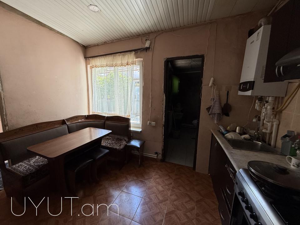 Վաճառվում է 3 սենյականոց սեփական տուն Էրեբունիում Նոր Արեշում