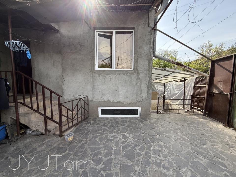 Վաճառվում է 5 սենյականոց սեփական տուն Էրեբունիում Նոր Արեշում