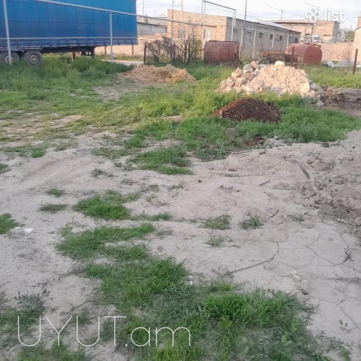 Վաճառվում է 1100 քմ մակերեսով հողատարածք 