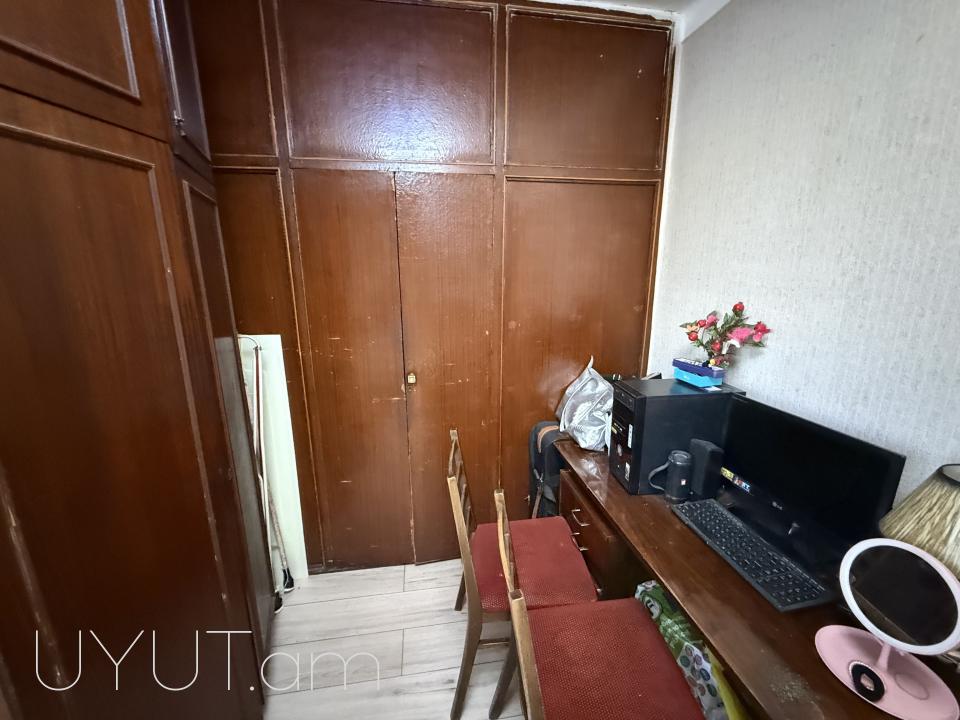 Էրեբունիում ՝ Արցախի պողոտայում վաճառվում է 2 սենյականոց բնակարան