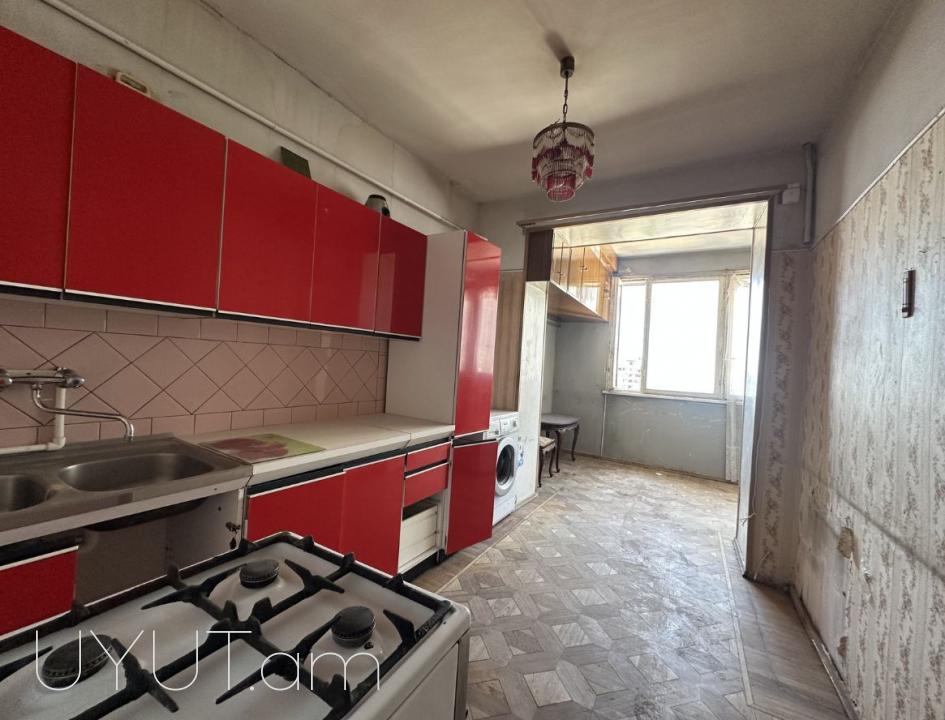 Մոնումենտի լավագույն հատվածներից մեկում, քարե շենքում վաճառվում է ընդարձակ 3 սենյականոց բնակարան