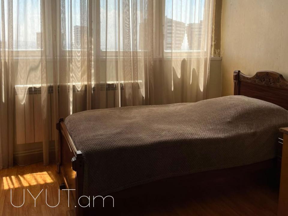 Վաճառվում է 2 սենյականոց բնակարան Կոմիտասի պողոտայում 