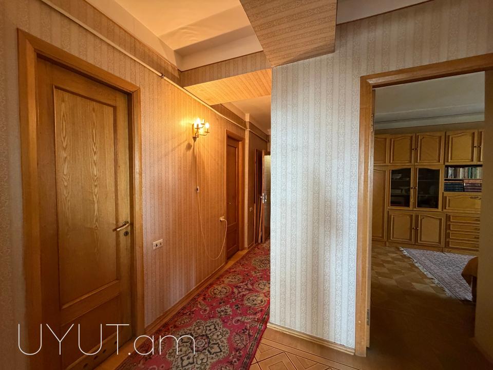 Կոմիտասի պողոտային կից, վաճառվում է ընդարձակ 3 սենյականոց բնակարան