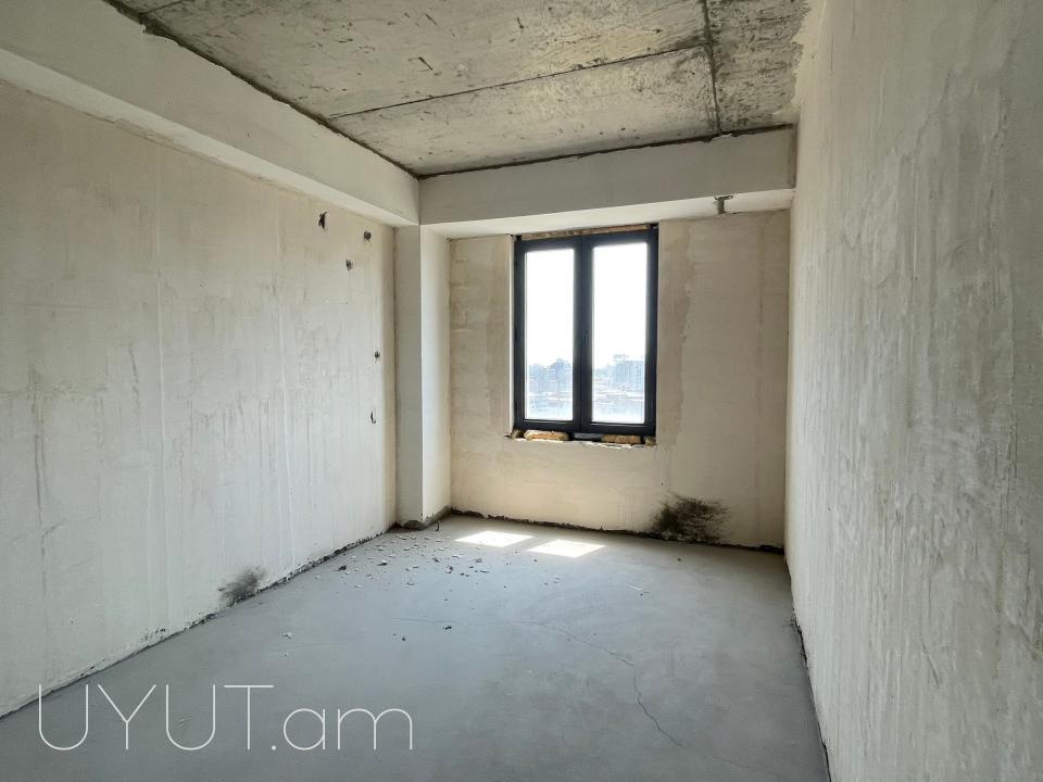 Վաճառվում է 2 սենյականոց  բնակարան Դավթաշենում 2-րդ թաղամասում