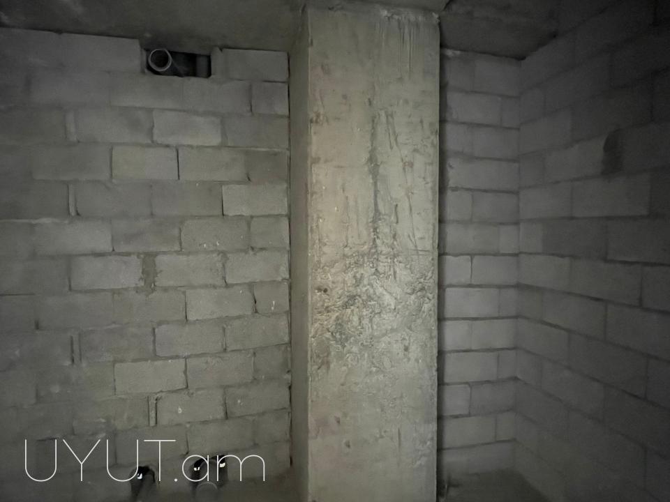 Վաճառվում է 2 սենյականոց  բնակարան Դավթաշենում 2-րդ թաղամասում