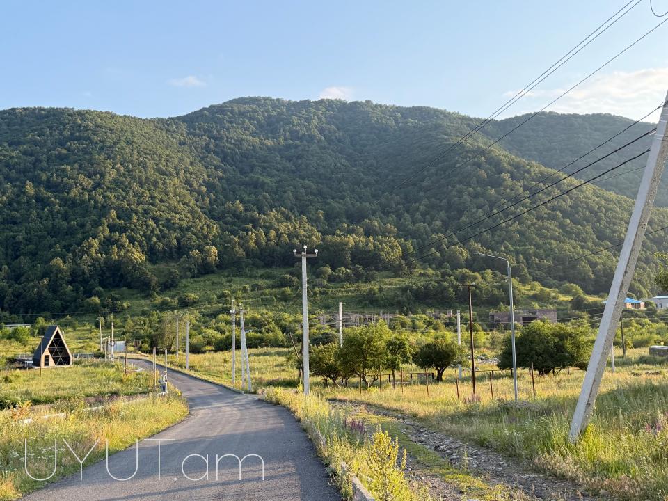 Վաճառվում Է խոշոր հողատարածք Ծաղկաձոր Համայնքում (Գ. Փյունիկ) -ում։