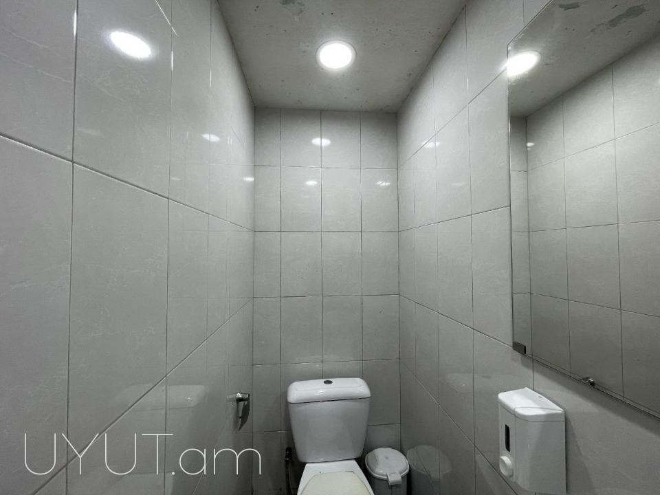 Զեյթունում, Ն. Սուրենյան փողոցում վաճառվում է ստոմատոլոգիական կենտրոն։