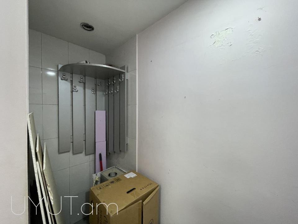 Զեյթունում, Ն. Սուրենյան փողոցում վաճառվում է ստոմատոլոգիական կենտրոն։
