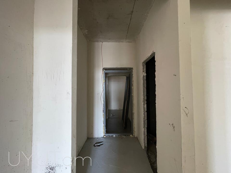 Վաճառվում է 4 սենյականոց  բնակարան Դավթաշենում Տիգրան Պետրոսյան փողոցում, նորակառույց շենքում