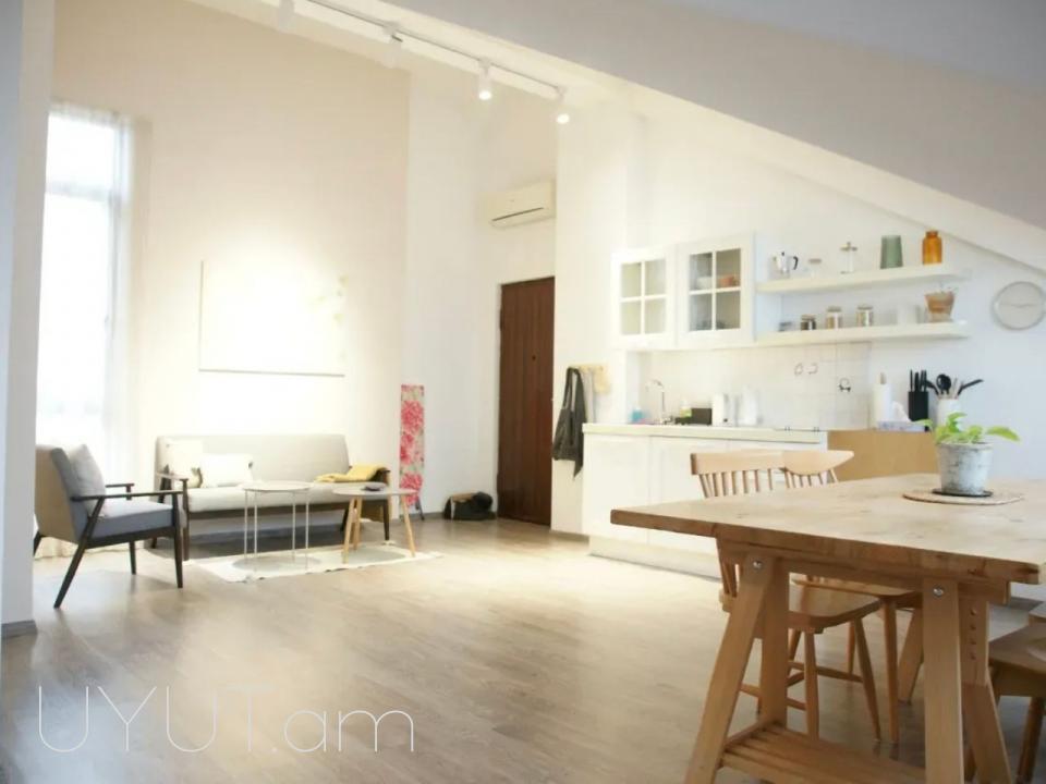 Կենտրոնում՝ Նար-Դոս փողոցում, նորակառույց շենքում վաճառվում է ստուդիո բնակարան