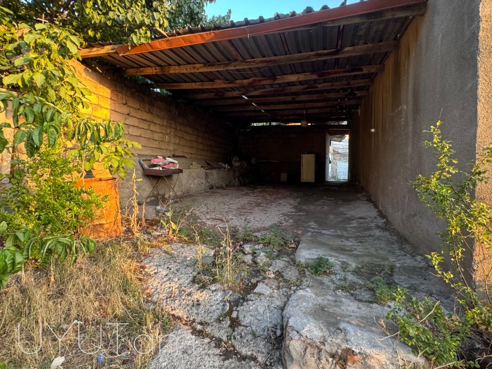 Նորք-Մարաշում ՝ Նորքի 5-րդ փողոցում վաճառվում է ընդարձակ սեփական տուն
