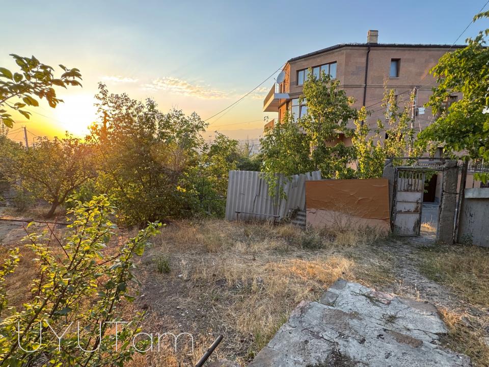 Նորք-Մարաշում ՝ Նորքի 5-րդ փողոցում վաճառվում է ընդարձակ սեփական տուն