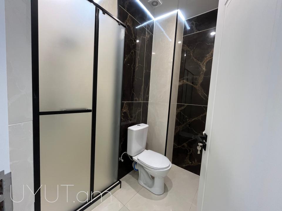 Վաճառվում է 2 սենյականոց բնակարան Նորք-Մարաշում՝ Գարեգին Հովսեփյան փողոցում 
