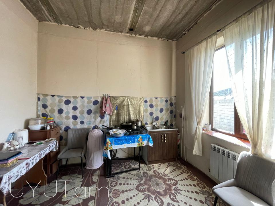 Վաճառվում է նորակառույց, մեկհարկանի սեփական տուն Կոտայքի մարզի Բալահովիտ գյուղում