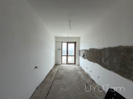 Վաճառվում է 3 սենյականոց բնակարան Զեյթունում` Պարույր Սևակ փողոցում, նորակառույց  շենքում