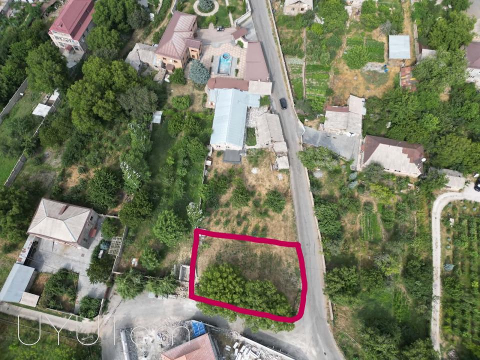 Վաճառվում է բնակելի հողատարածք Ակունք գյուղում 