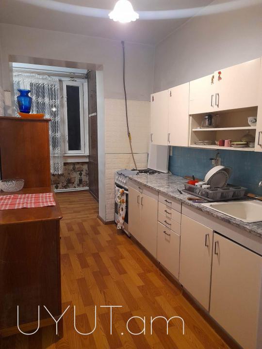 Erkarajamket e trvum  bnakaran Mamikonyan poxocum