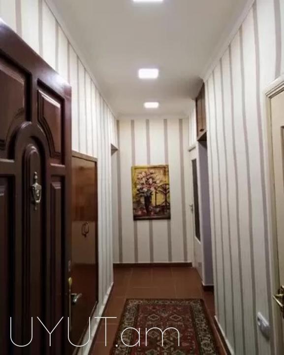 HRATAP bnakaran Gyulikevkhyan poxocum 5 / 3 hark 62qm kod 877
