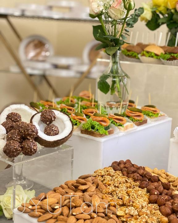 Ֆուրշետ եւ ձեւավորում, հարսանեկան ֆուրշետ, կանապե ֆուրշետ, ֆուրշետի կազմակերպում, քեյթերինգ ծառայություններ