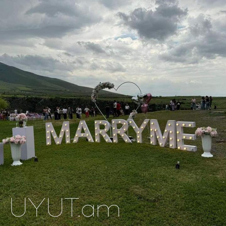 Marry me ձևավորումներ, marry me անակնկալ ծառայություն, marry me դիզայն + հրավառություն.